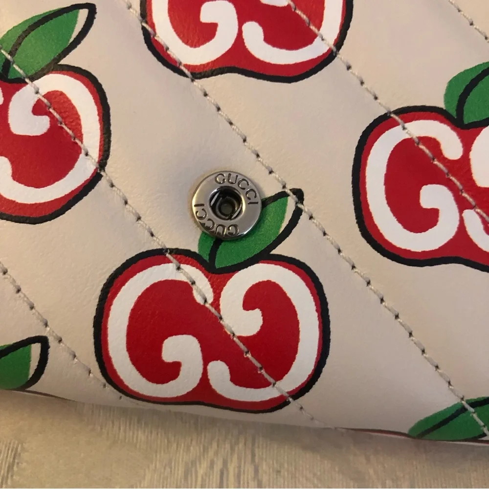 Gucci Valentine’s Day special design Marmont printed Apple GG long wallet - Picture 8 of 11